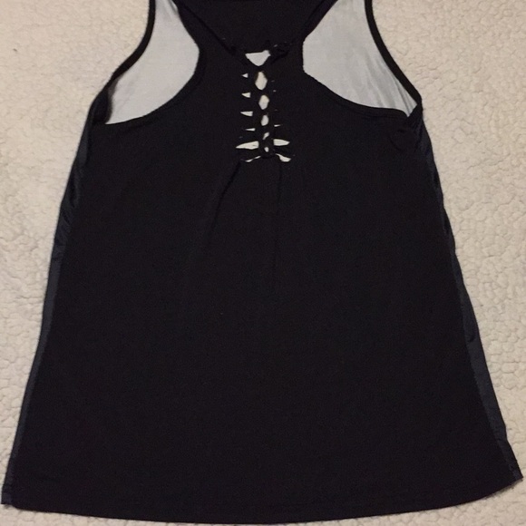 Guns and Roses Tank Top - Picture 2 of 2